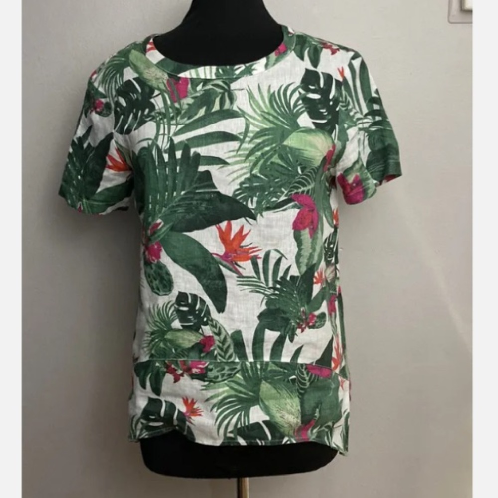 9-8 LORD & TAYLOR Linen Top Tropical Palm Leave Short Sleeve Small